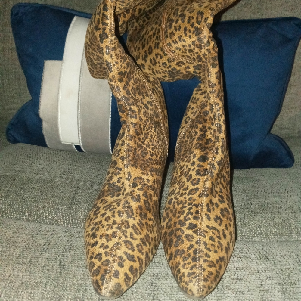 - Woman's Boot FINAL MARKDOWN - Picture 5 of 6